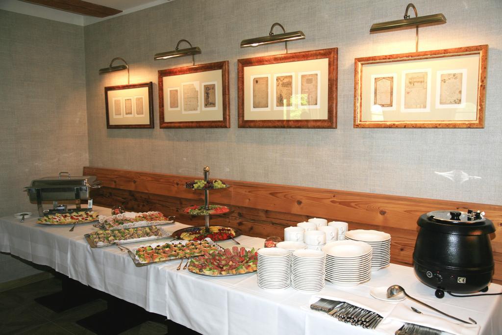 Hotel Alter Kornspeicher Neustrelitz Luaran gambar